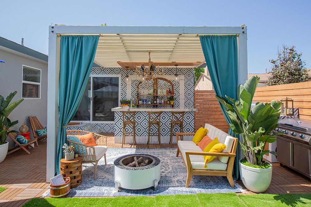 Can You Put Deck Tiles on Grass?